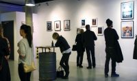 visitors at social media art gallery in hamburg